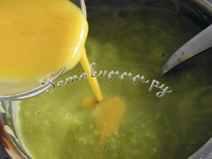 Суп-пюре из кабачков и авокадо