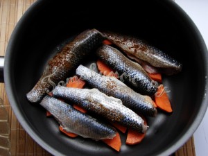 Тушеная рыба или консервы в домашних условиях